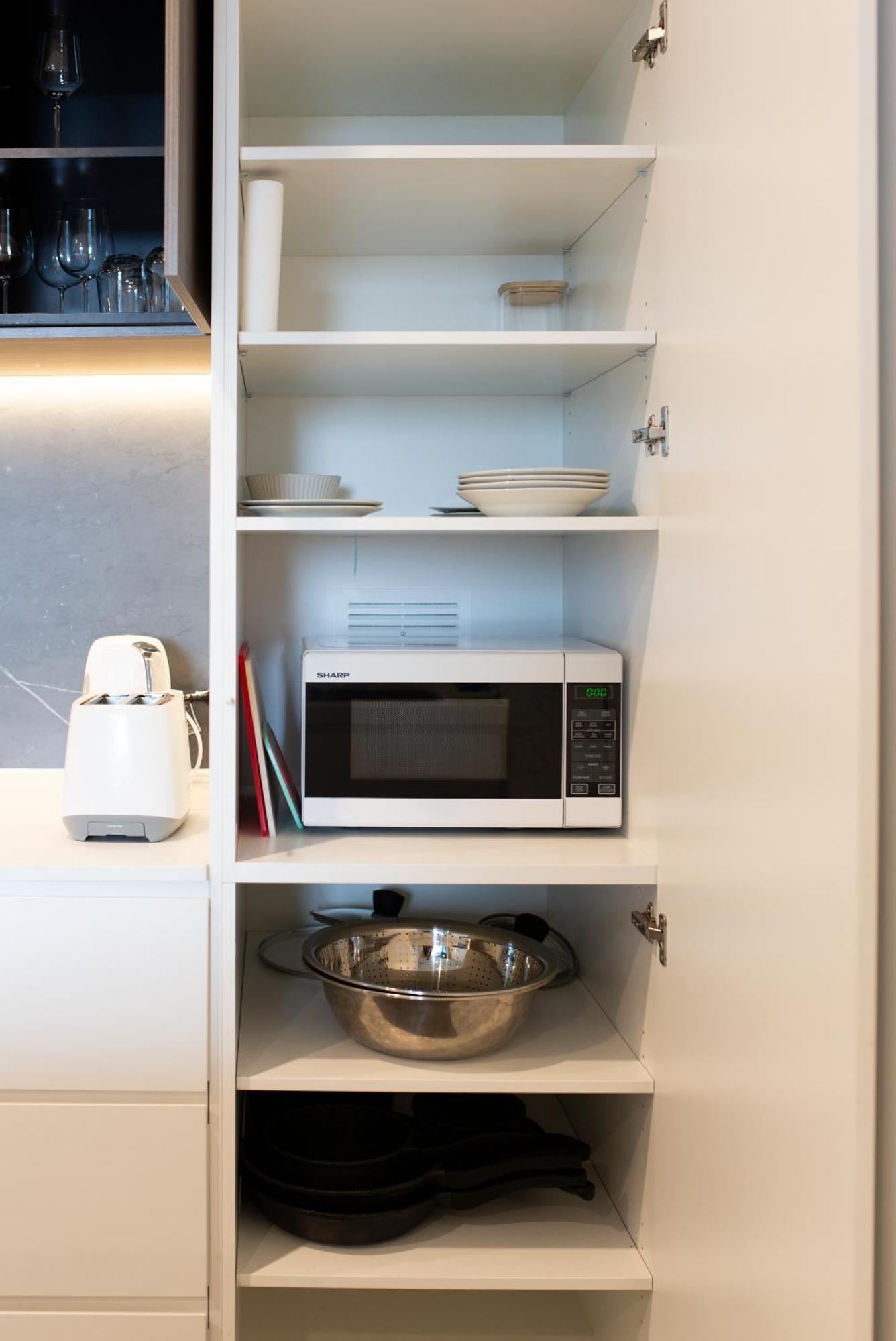 Apartment Next To Public Station, Boxhill Central, 2 Bedrooms, Free Parking And Wifi Box Hill Bagian luar foto