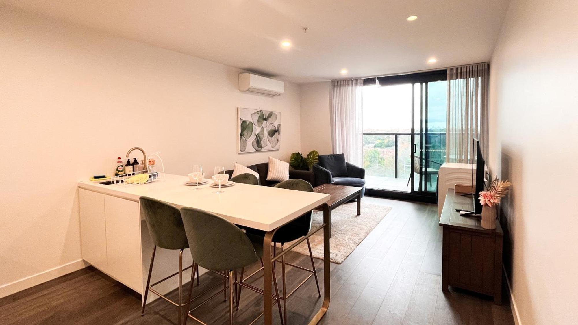 Apartment Next To Public Station, Boxhill Central, 2 Bedrooms, Free Parking And Wifi Box Hill Bagian luar foto