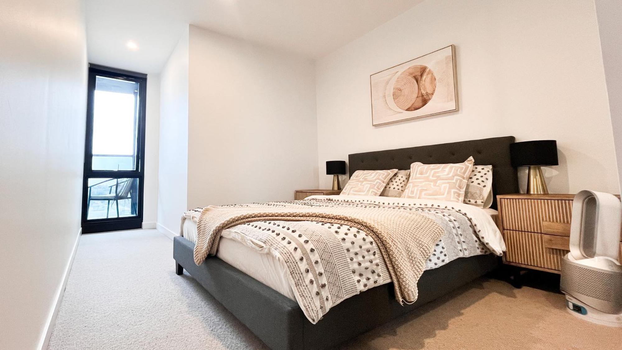 Apartment Next To Public Station, Boxhill Central, 2 Bedrooms, Free Parking And Wifi Box Hill Bagian luar foto